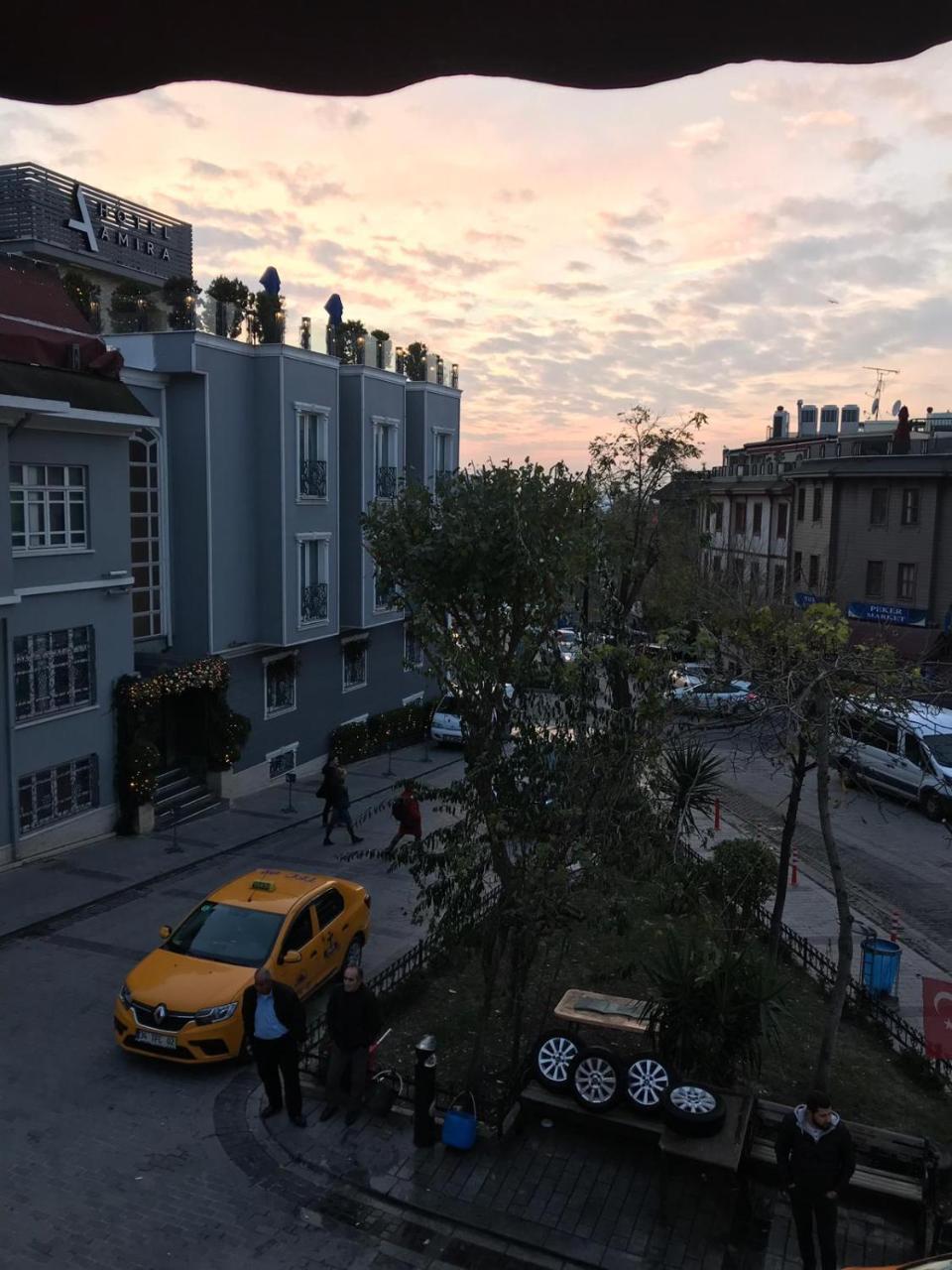 Emirid Hotel Istanbul Bagian luar foto